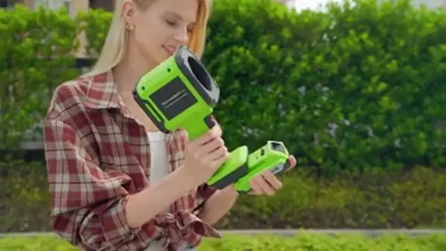 TornadoPro Handheld Leaf Blower