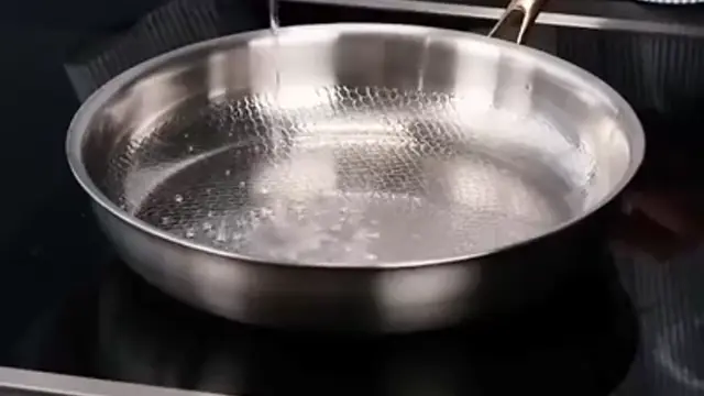 Tibo Titanium Pan